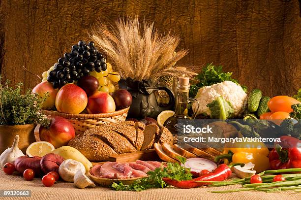 Duża Jedzenie Jeszcze Życie - zdjęcia stockowe i więcej obrazów Aranżacja - Aranżacja, Artykuły spożywcze, Bez ludzi