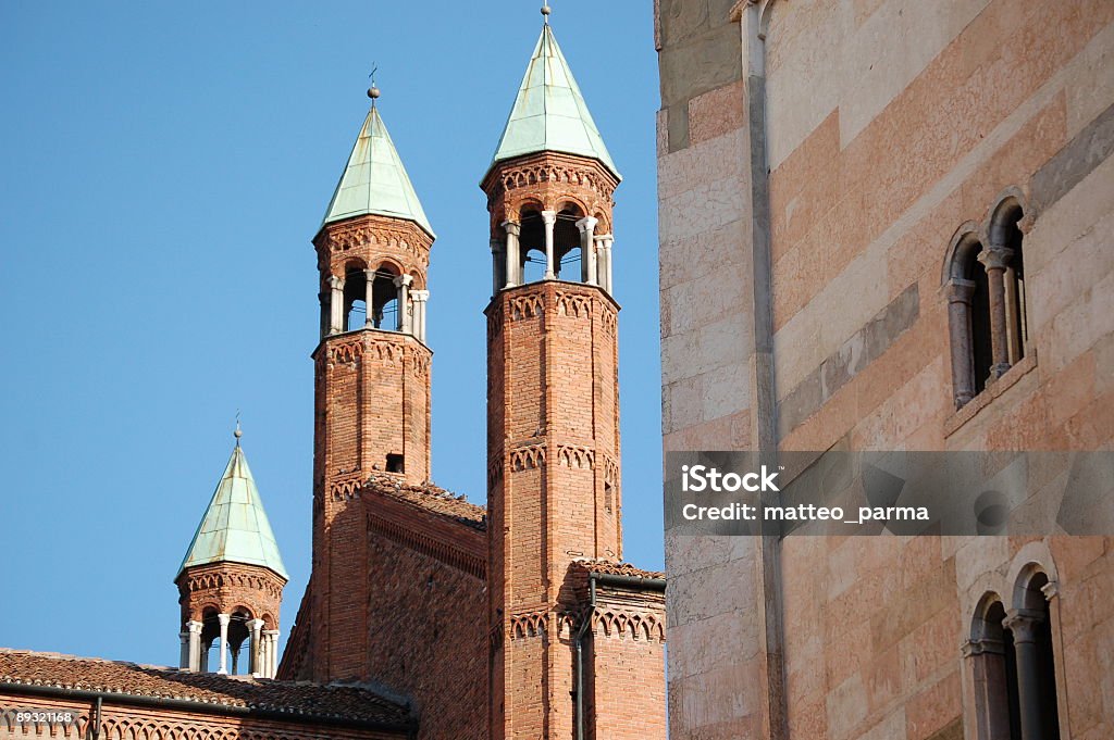 Cattedrale di Cremona-Italia - Foto stock royalty-free di Arco - Architettura