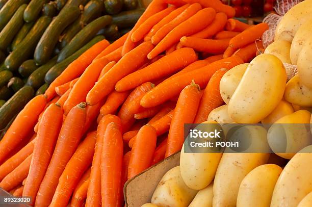 Potatos Carote Cetrioli - Fotografie stock e altre immagini di Alimentazione sana - Alimentazione sana, Arancione, Cetriolo