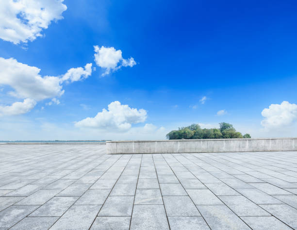 istock Outdoor viewing platform and lake landscape under the blue sky 893272986