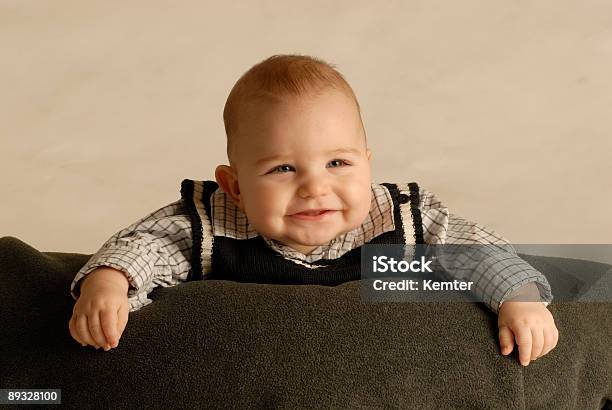 Bambino Sorridente - Fotografie stock e altre immagini di 6-11 Mesi - 6-11 Mesi, Accudire, Allegro