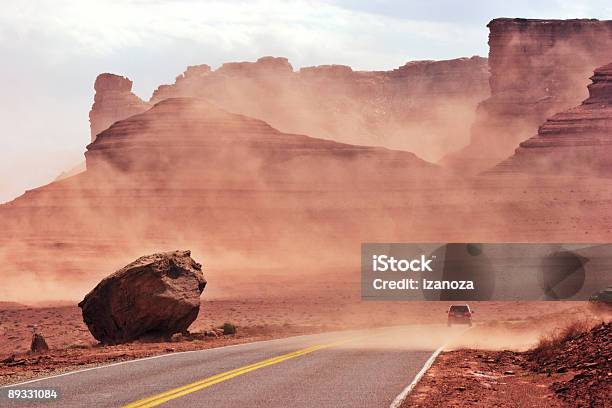 Foto de Tempestade De Areia e mais fotos de stock de Arizona - Arizona, Autoestrada, Montanha