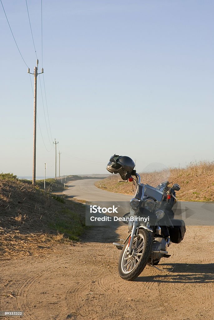 Motorcycle en carretera - Foto de stock de Aislado libre de derechos