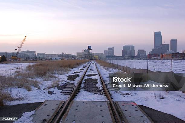 Foto de Faixas Para A Cidade e mais fotos de stock de Nebrasca - Nebrasca, Omaha, Cidade