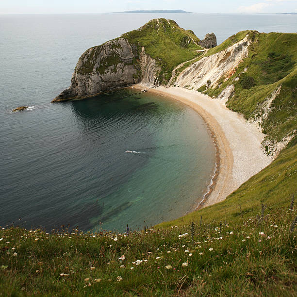 istock Man of war beach - Dorset UK 89337779