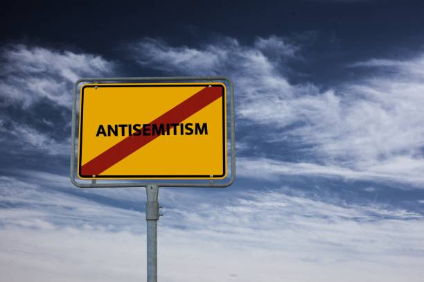 antisemitismus - bild mit worten verbunden mit dem thema rassismus, wort, bild, abbildung - anti semitism stock-fotos und bilder