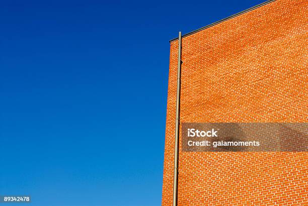 Brick Wall Stockfoto und mehr Bilder von Am Rand - Am Rand, Architektur, Außenaufnahme von Gebäuden