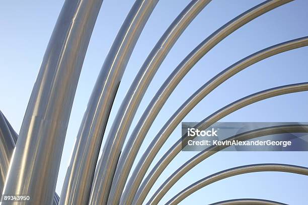 Diseño De Acero En Madrid Foto de stock y más banco de imágenes de Brillante - Brillante, Color plateado, Luz brillante
