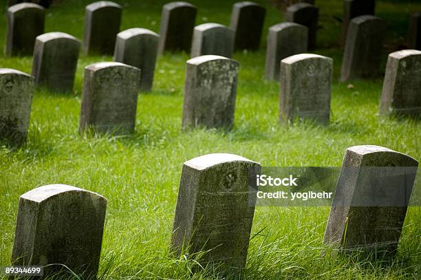 Veteran Steine Ii Stockfoto und mehr Bilder von Begraben - Begraben, Begräbnis, Denkmal