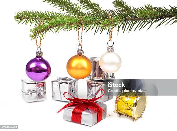 Tiempo De Navidad Foto de stock y más banco de imágenes de Abeto Picea - Abeto Picea, Adorno de navidad, Alegría