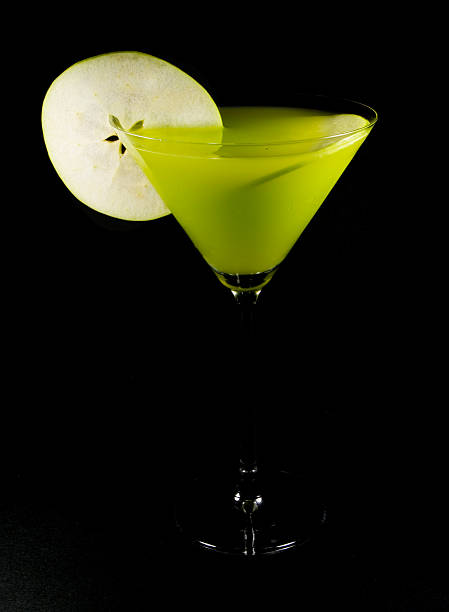 koktajle kolekcja-jabłkowe martini - apple martini zdjęcia i obrazy z banku zdjęć