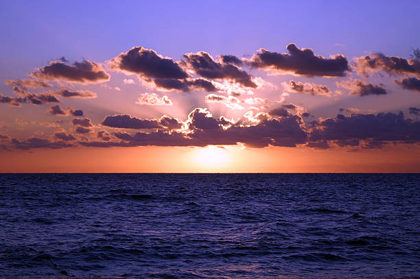 istock Sunrise over the sea 89346681