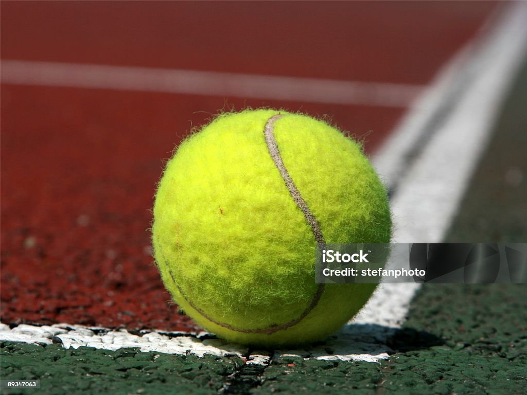 Теннисный мяч - Стоковые фото Без людей роялти-фри