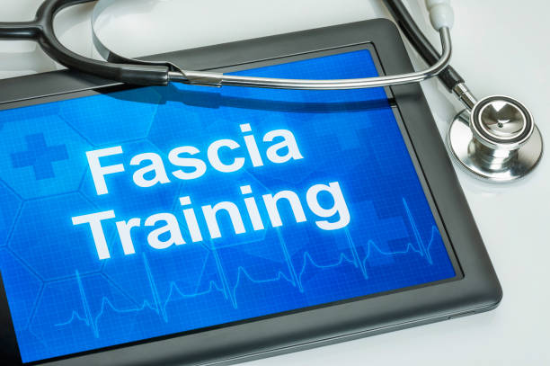 istock Tablet with the text Fascia training on the display 893472988