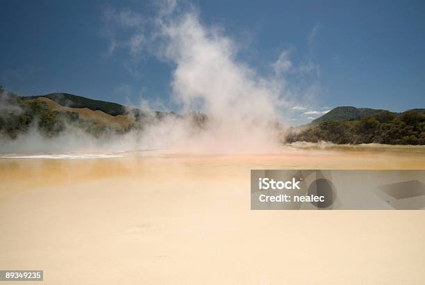 Photo libre de droit de Champagne Pool banque d'images et plus d'images libres de droit de Beauté de la nature - Beauté de la nature, Bouillant, Brouillard