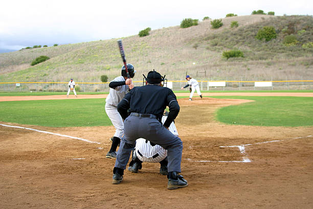 brocche gioco - baseballs baseball grass sky foto e immagini stock