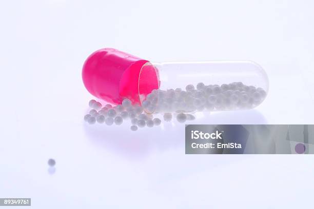 Open Capsule Stock Photo - Download Image Now - Acetylsalicylic Acid, Addiction, Antibiotic