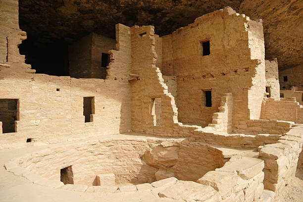 istock Anasazi Cliff Dwelling in Mesa Verde 89350251