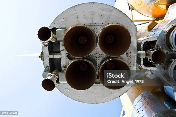 Photo libre de droit de Le Moteur De Russian Space Rocket banque d'images et plus d'images libres de droit de Fusée - Fusée, Pompe à essence, Décoller - Activité