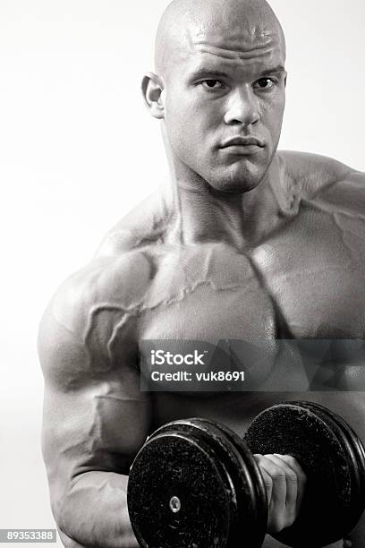 Bodybuilder - Fotografias de stock e mais imagens de Abdómen Humano - Abdómen Humano, Beleza, Boxe - Desporto