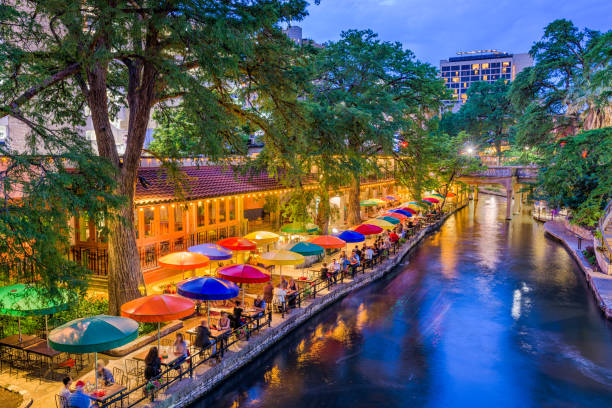 san antonio, texas, stati uniti - riverwalk foto e immagini stock