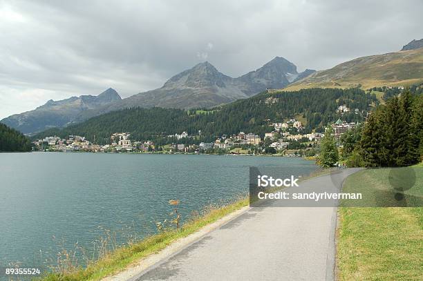 Sanktmoritzsee Mit Einem Wolkigen Himmel Stockfoto und mehr Bilder von Alpen - Alpen, Asphalt, Berg
