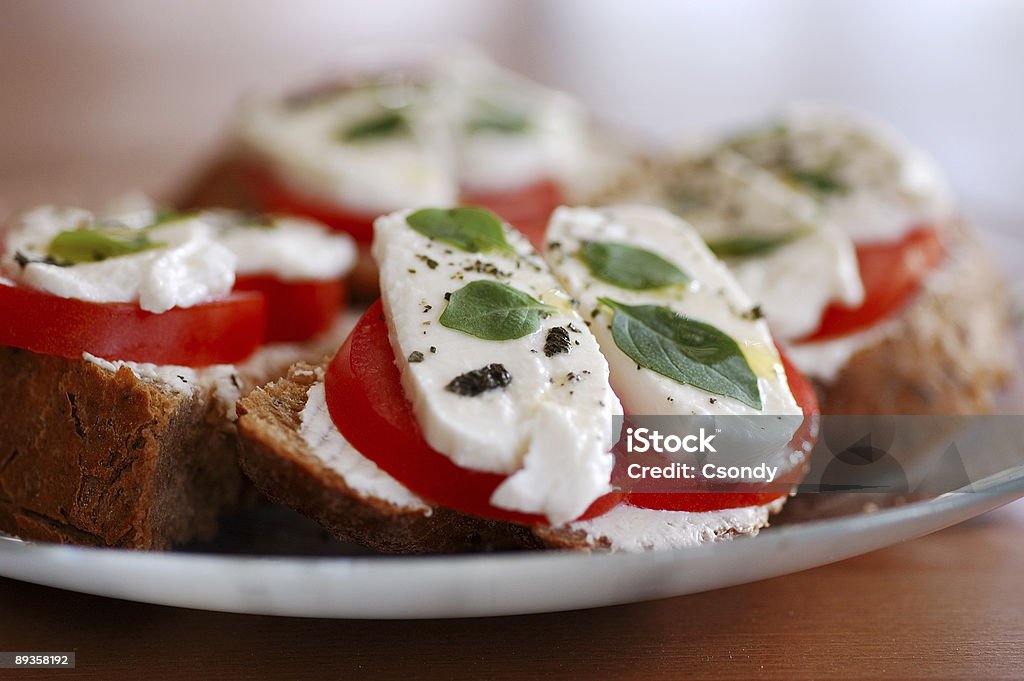 Panino al formaggio - Foto stock royalty-free di Affamato