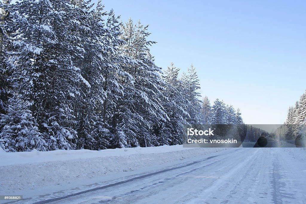 Zimą road - Zbiór zdjęć royalty-free (Bez ludzi)