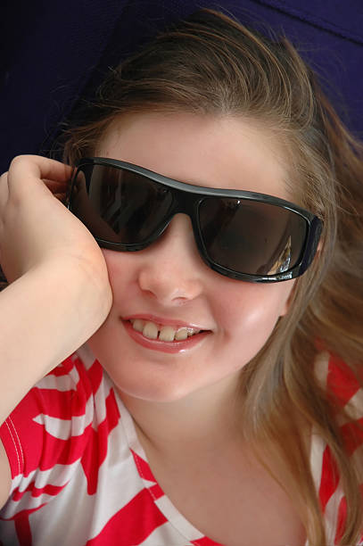 istock Girl wearing sunglasses 89359124