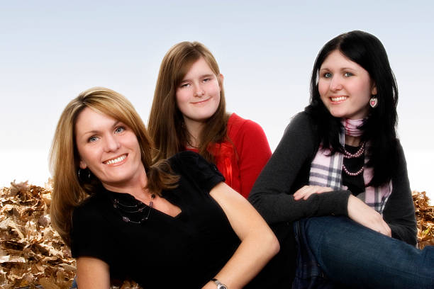 istock Autumn Family 89359827