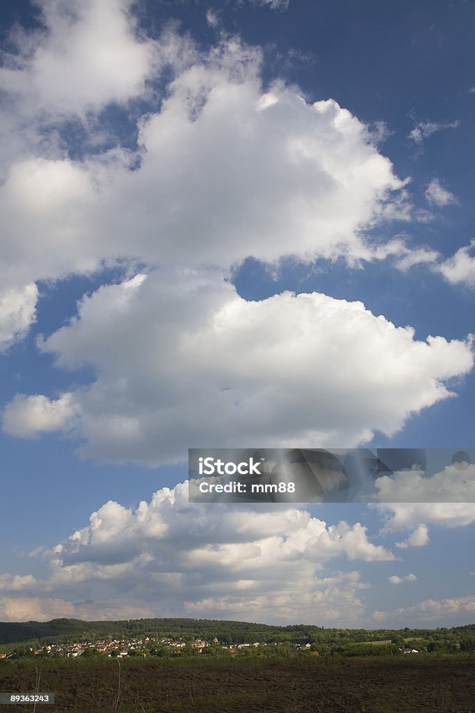 Agricoltura paesaggio - Foto stock royalty-free di Stratocumulo