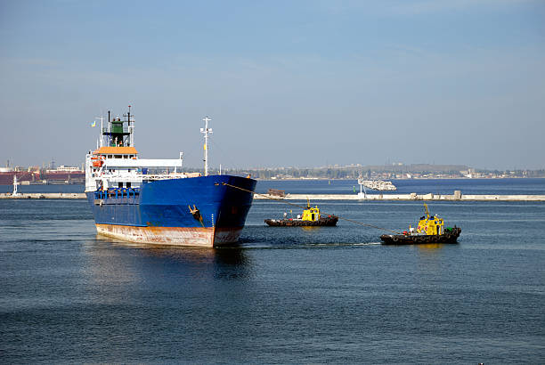 istock Towage of the transport ship 89363994