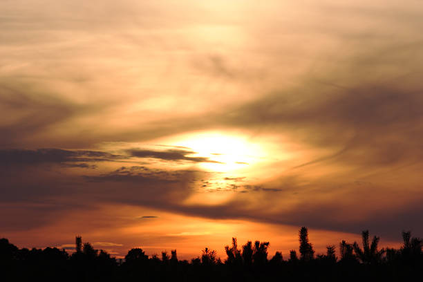 leidenschaft in the sky - sky dramatic sky cloudscape passion stock-fotos und bilder