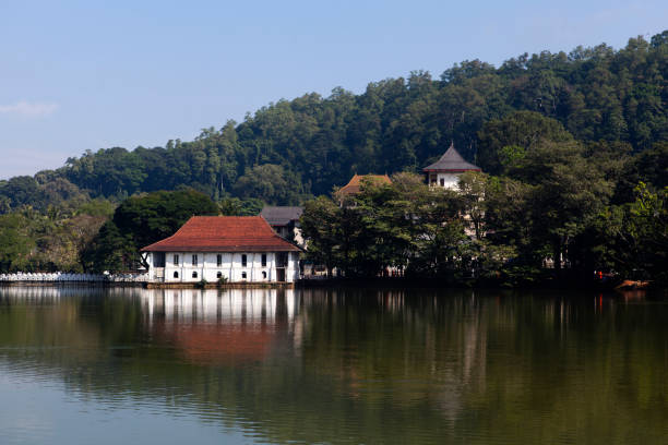 istock Old royal bath house at Kandy Lake in Kandy 893847270