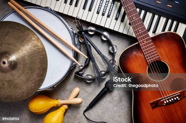 Musikinstrumente Stockfoto und mehr Bilder von Musikinstrument - Musikinstrument, Musik, Gitarre