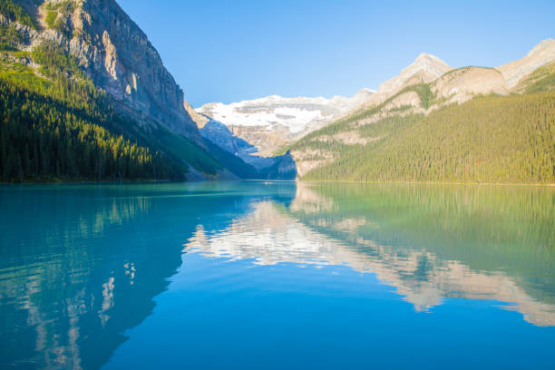 istock lake louisewith tourists in summer 894144216