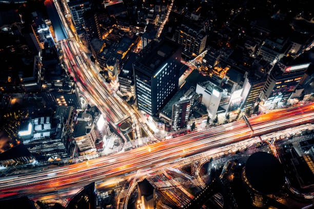 vista aérea da estrada de tóquio à noite - car driving transportation tokyo prefecture - fotografias e filmes do acervo