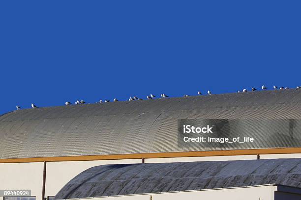 El Tiempo De Descanso Foto de stock y más banco de imágenes de Aire libre - Aire libre, Almacén, Arquitectura exterior