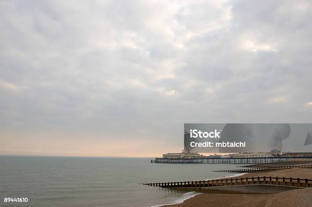 Hasting Muelle Foto de stock y más banco de imágenes de Agua - Agua, Aire libre, Anochecer