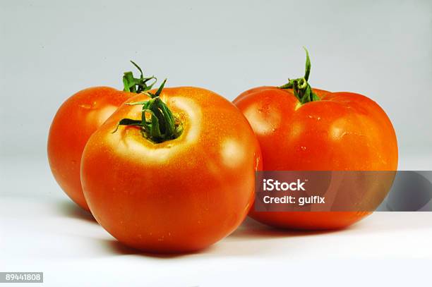 Foto de Tomates Frescos e mais fotos de stock de Antioxidante - Antioxidante, Caule, Comida