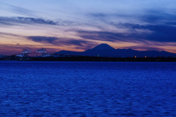 View from Maihama, Chiba at Twilight View ( Tokyo-Gate Bridge, Mt. Fuji, etc..) from Maihama, Chiba at Twilight tanzawa mountains stock pictures, royalty-free photos & images