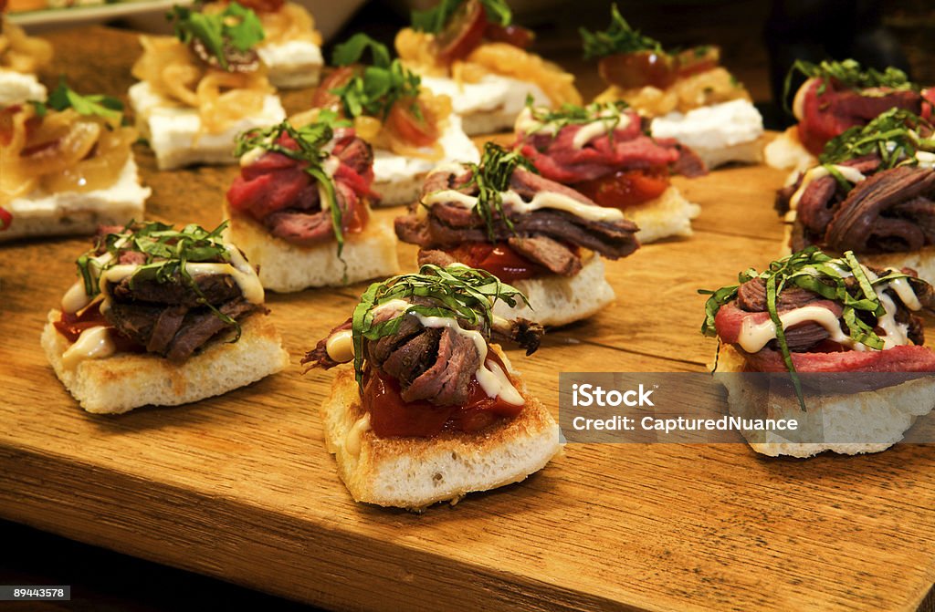 Lendenstück auf Focaccia - Lizenzfrei Focacciabrot Stock-Foto