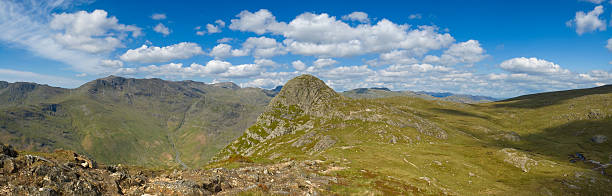 montanha horizonte, lake district, reino unido - pike o stickle - fotografias e filmes do acervo