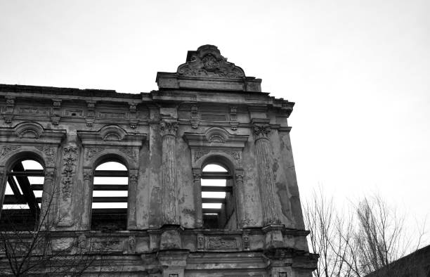 istock old building my town pasttime house 894621188