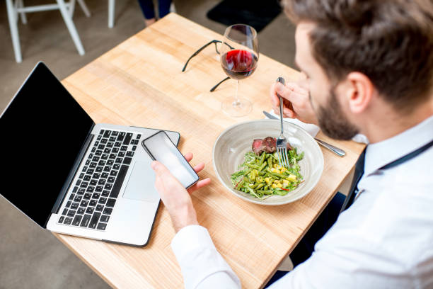 istock Businessman dinning at the restaurant 894621306