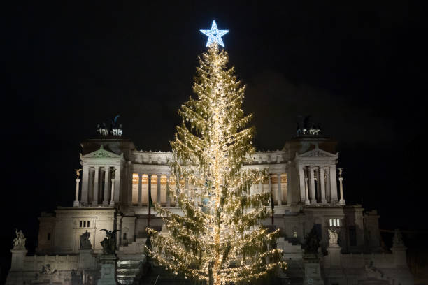 istock Christmas in Piazza Venezia, Rome. 894653232