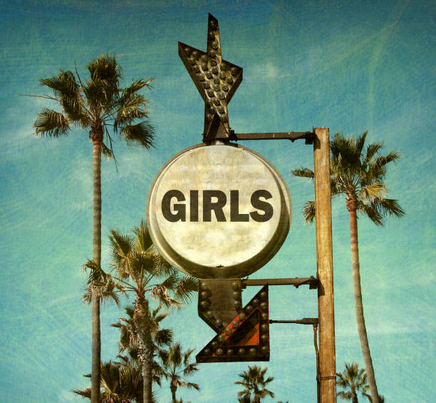 istock girls sign 894662520