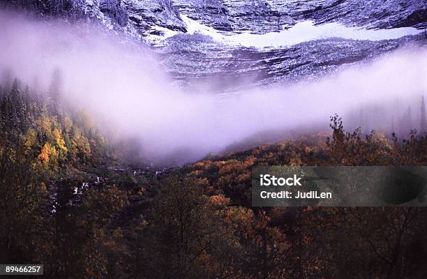 Foto de Fita De Nuvens e mais fotos de stock de Cloudscape - Cloudscape, Colúmbia Britânica, Exterior