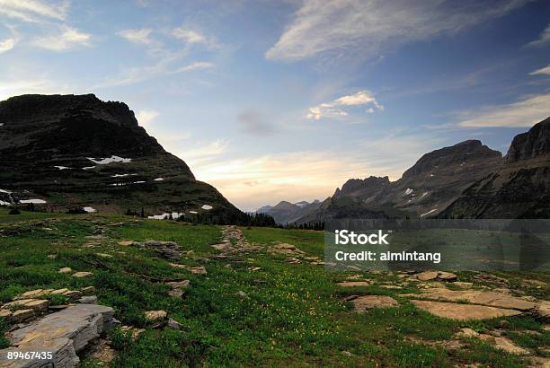 Photo libre de droit de Col De Logan Au Coucher Du Soleil banque d'images et plus d'images libres de droit de Changement climatique - Changement climatique, Col de Logan - Glacier National Park, Coucher de soleil