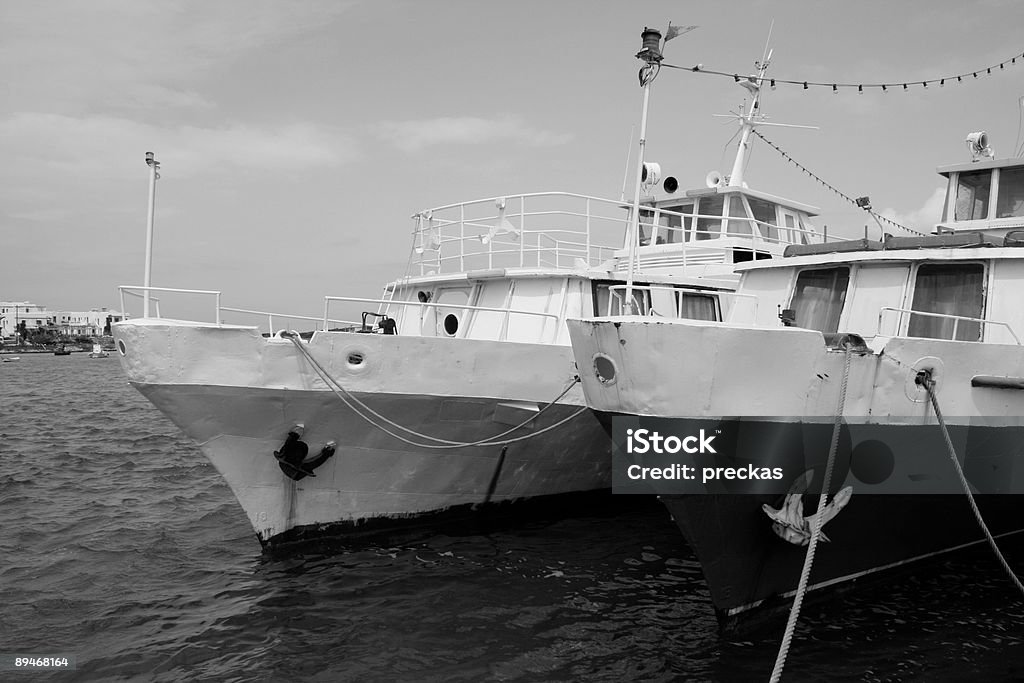 旧ボート、ギリシャ - アンティパロス島のロイヤリティフリーストックフォト